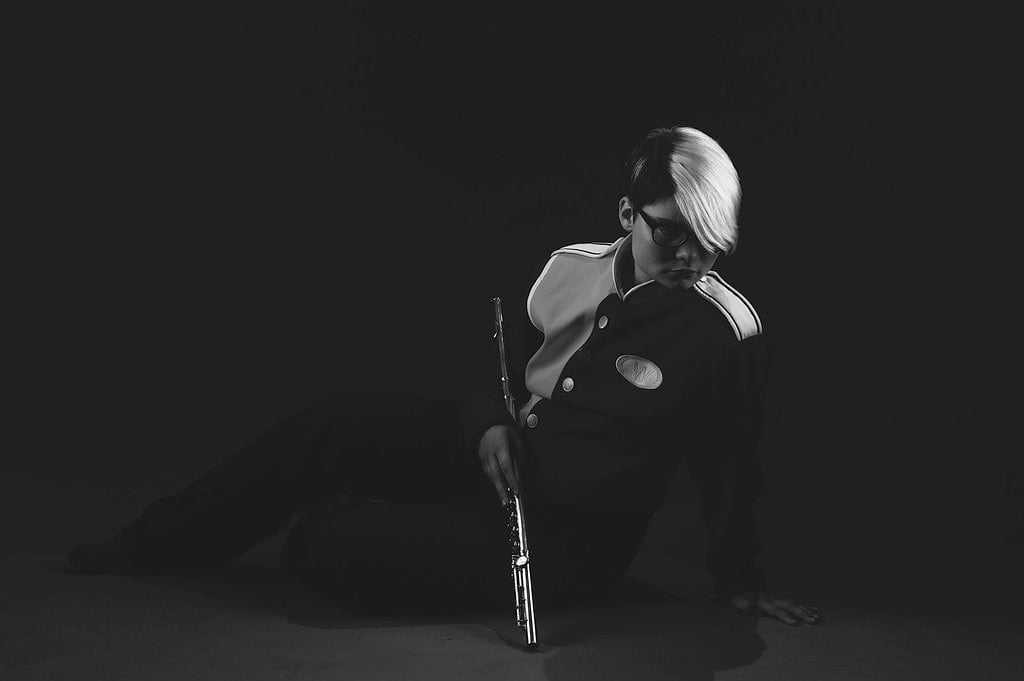 why simple backdrops shine in senior portraits | eric cathell photography